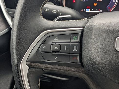 Used 2024 Jeep Grand Cherokee Limited w/ Luxury Tech Group II image 25