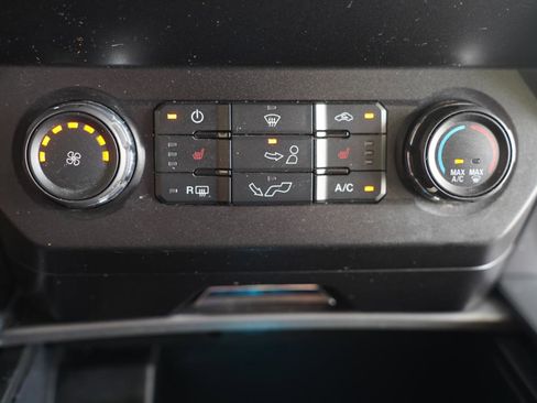 Used 2020 Ford F150 XLT w/ Equipment Group 302A Luxury AWD/4WD image 21