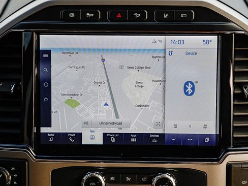 Used 2022 Ford F250 Lariat w/ Lariat Value Package image 12