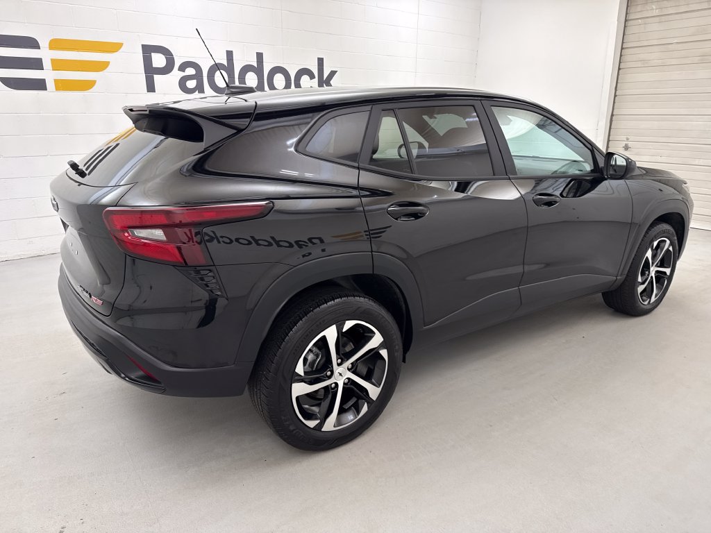 Used 2024 Chevrolet Trax RS w/ Driver Confidence Package FWD image 5