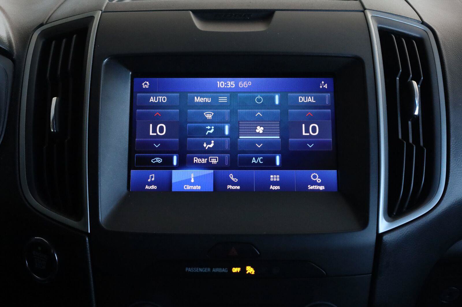 Used 2020 Ford Edge SE FWD image 35