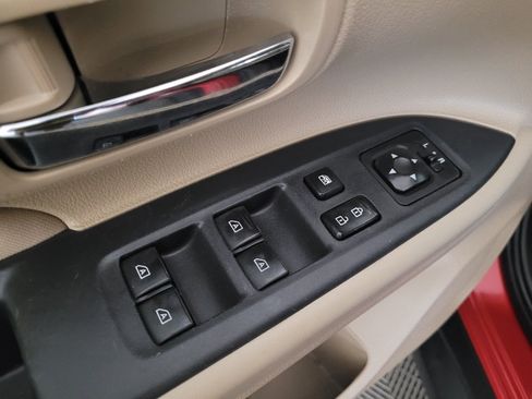 Used 2019 Mitsubishi Outlander ES FWD image 27