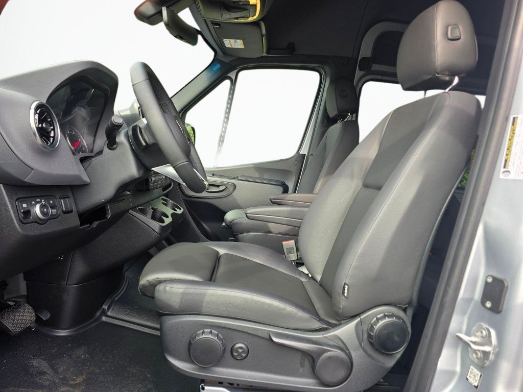 New 2026 Mercedes-Benz Sprinter 2500 image 11