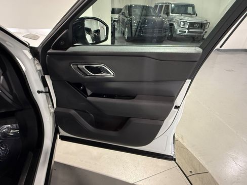 Used 2024 Land Rover Range Rover Velar Dynamic SE AWD/4WD image 46