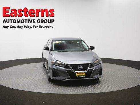 Used 2023 Nissan Maxima SV w/ Floor Mat Group FWD image 52
