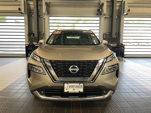Used 2022 Nissan Rogue Platinum w/ Head-Up Display Package AWD/4WD image 2