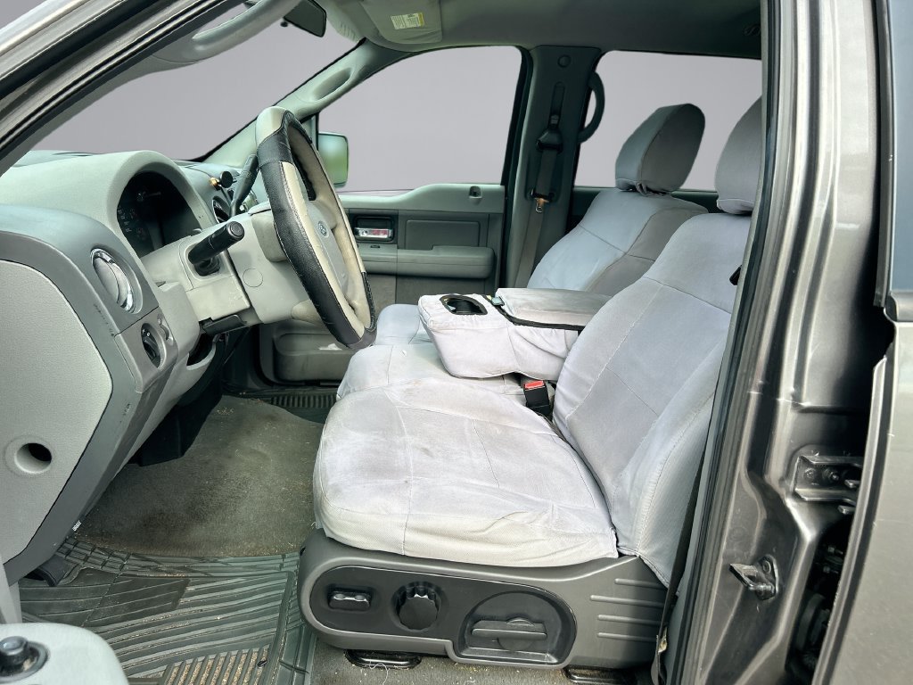 Used 2005 Ford F150 Lariat RWD image 11