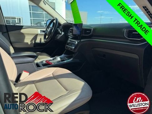 Used 2020 Ford Explorer XLT w/ Equipment Group 202A AWD/4WD image 10