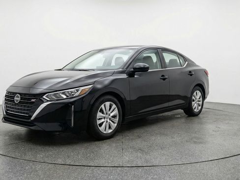 Used 2025 Nissan Sentra S FWD image 3