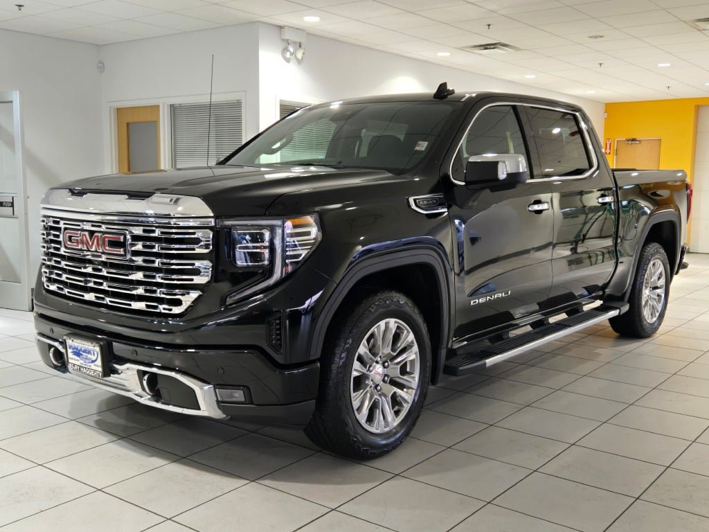 Certified 2023 GMC Sierra 1500 Denali AWD/4WD image 3