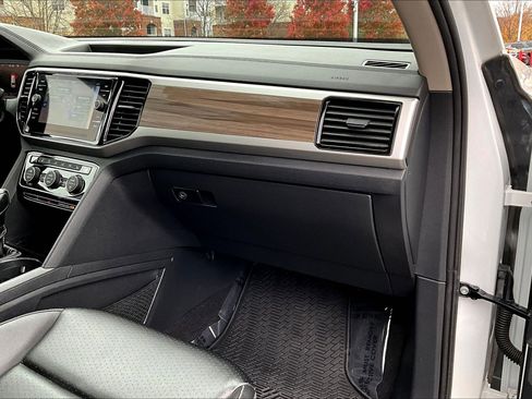 Used 2023 Volkswagen Atlas SEL image 15