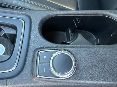 Used 2018 Mercedes-Benz CLA 250 image 18