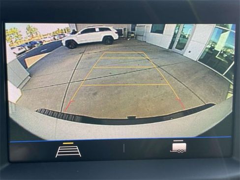 Used 2023 Chevrolet Silverado 2500 Custom w/ Custom Value Package image 26