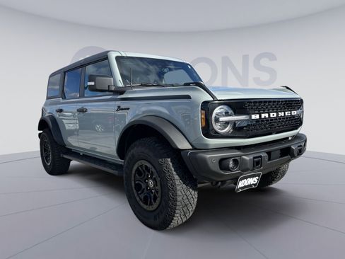 Certified 2023 Ford Bronco Wildtrak image 10