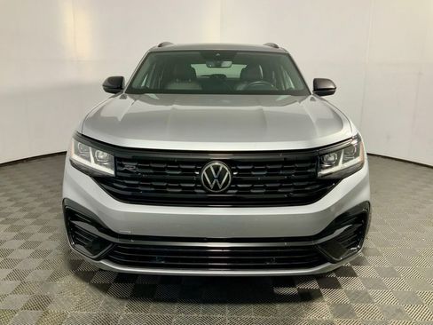 Used 2023 Volkswagen Atlas Cross Sport SEL R-Line AWD/4WD image 9