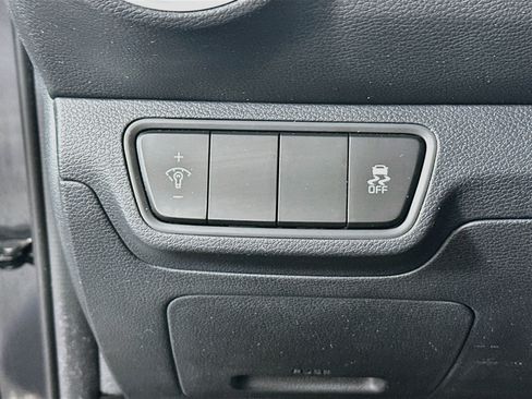 Used 2024 Kia Forte LXS FWD image 16