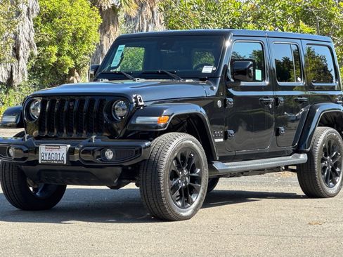 Used 2021 Jeep Wrangler Unlimited Sahara image 7