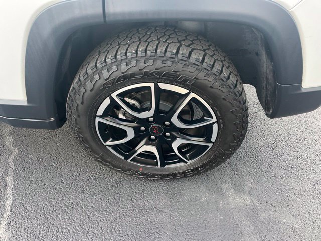 Used 2025 Jeep Compass Trailhawk AWD/4WD image 19