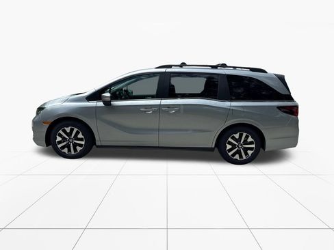 Used 2026 Honda Odyssey EX-L image 4