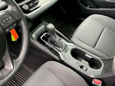 Used 2026 Toyota Corolla LE FWD image 19