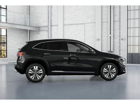 New 2026 Mercedes-Benz GLA 250 4MATIC image 17