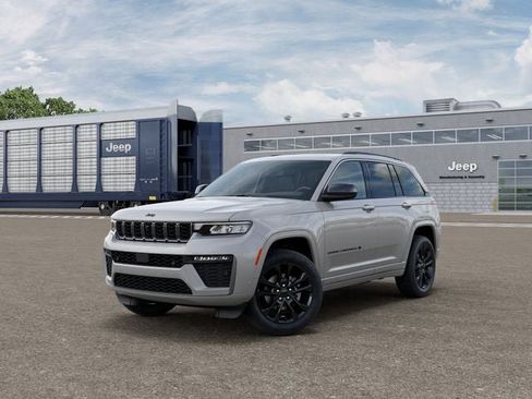 New 2026 Jeep Grand Cherokee Limited AWD/4WD image 1