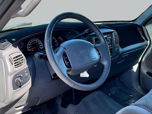 Used 2002 Ford F150 XL RWD image 12