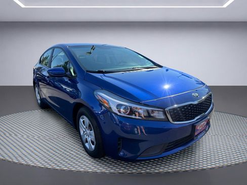 Used 2017 Kia Forte LX FWD image 8