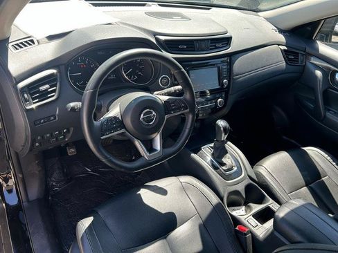 Used 2018 Nissan Rogue SL w/ Premium Package FWD image 8