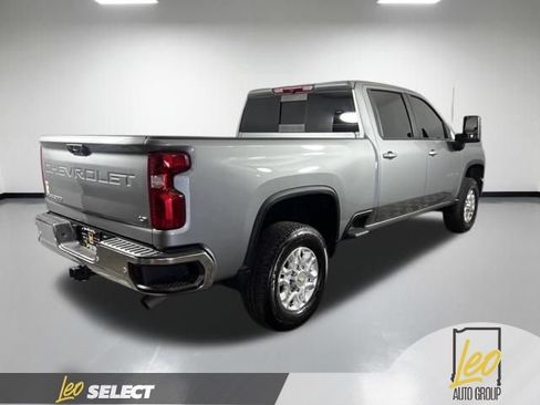 Used 2025 Chevrolet Silverado 3500 LT w/ Safety Package AWD/4WD image 6