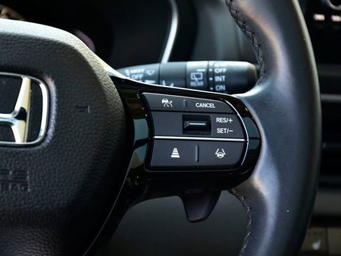 Used 2023 Honda Pilot Touring image 21