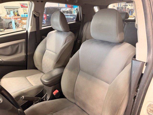 Used 2009 Toyota Matrix FWD image 6