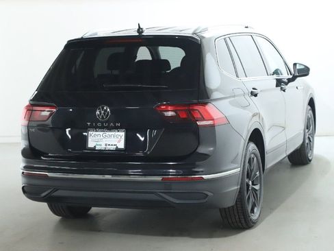 Used 2024 Volkswagen Tiguan SE image 48
