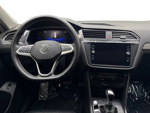 Used 2024 Volkswagen Tiguan SE FWD image 57