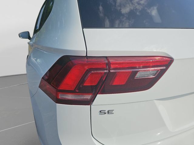 Used 2024 Volkswagen Tiguan SE FWD image 39