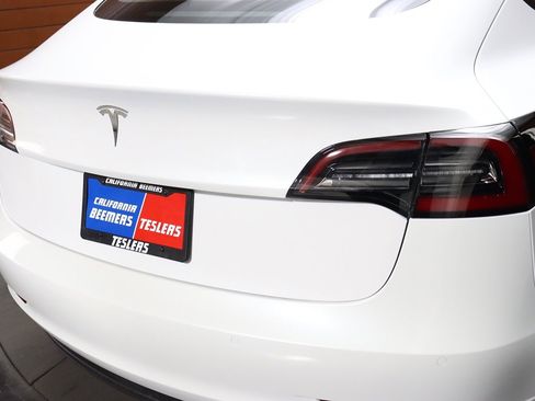 Used 2023 Tesla Model 3 Standard Range image 48
