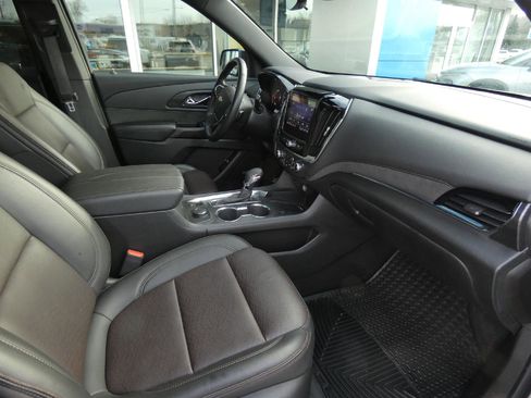 Used 2023 Chevrolet Traverse High Country image 18