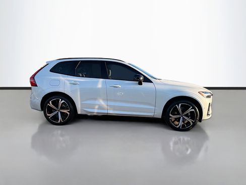 Used 2025 Volvo XC60 B5 Ultra w/ Climate Package image 6