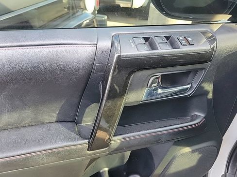 Used 2015 Toyota 4Runner Trail AWD/4WD image 8