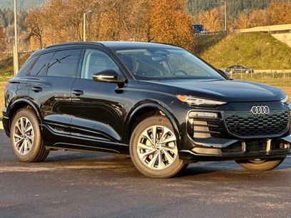 New 2025 Audi Q6 e-tron Premium