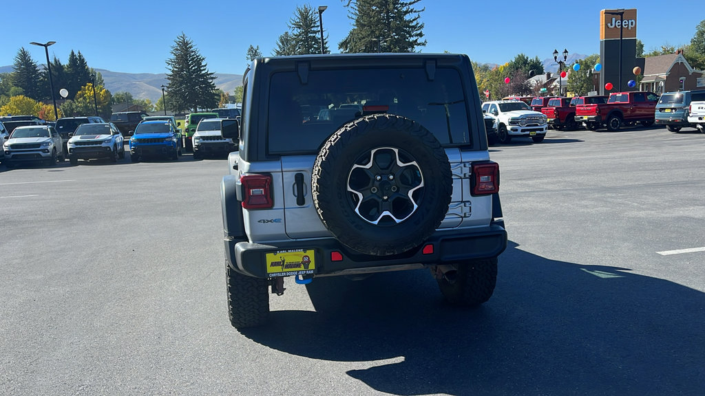 Used 2023 Jeep Wrangler Unlimited Rubicon 4xe w/ Cold Weather Group AWD/4WD image 4