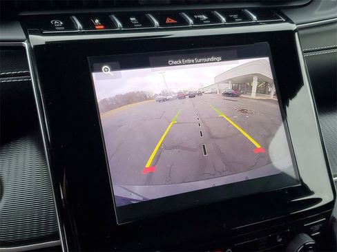 Used 2023 Jeep Grand Cherokee L Laredo image 20