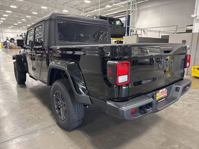 New 2026 Jeep Gladiator Sport