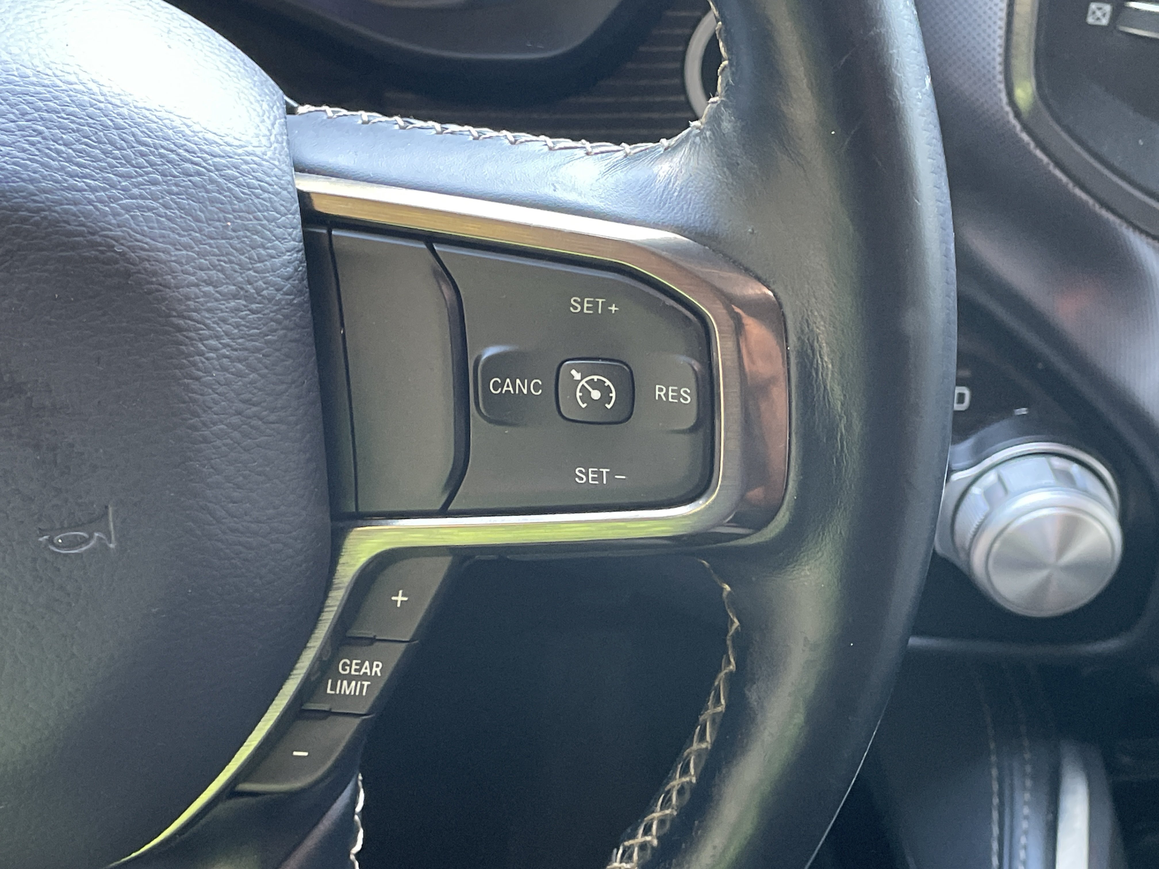 Used 2020 RAM 1500 Limited w/ Trailer Tow Group AWD/4WD image 18