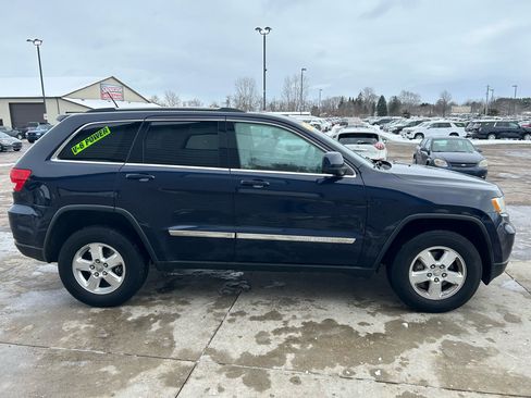 Used 2013 Jeep Grand Cherokee Laredo w/ Laredo E Group image 4