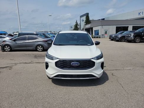 Certified 2024 Ford Escape ST-Line w/ Tech Pack #1 AWD/4WD image 8