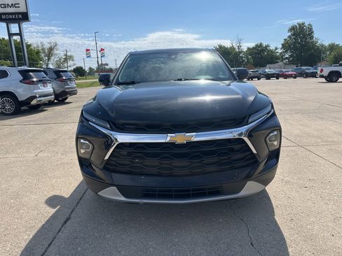 Used 2024 Chevrolet Blazer LT FWD image 8