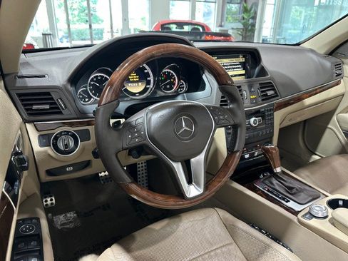 Used 2012 Mercedes-Benz E 550 Cabriolet image 54