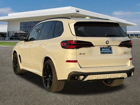New 2026 BMW X5 sDrive40i image 8