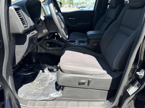 Used 2023 Nissan Frontier SV w/ Midnight Edition Package AWD/4WD image 29